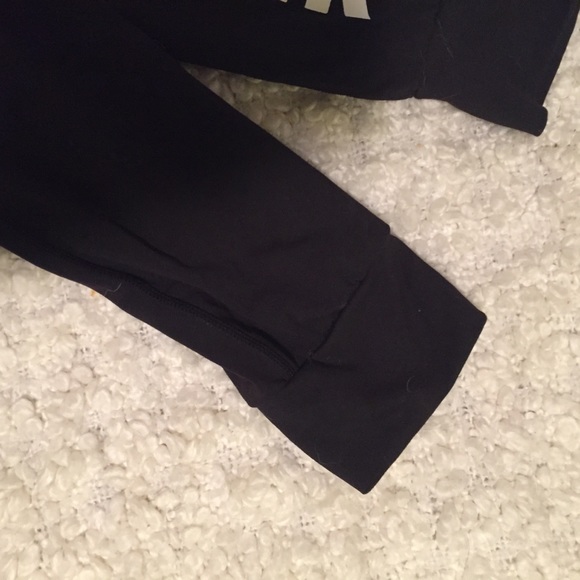 Victoria Secret Pink Black jeggings - Picture 3 of 3